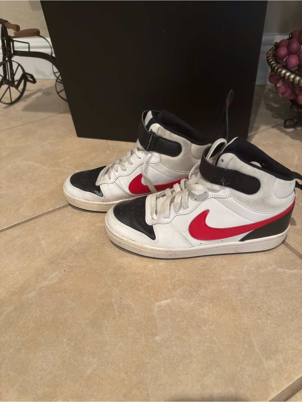 Nike Court Borough Mid 2 Kids Shoes Size 7Y White Black Red CD7782-110